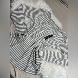 Gap | Woman’s | Gray Striped Long Sleeve |XL | NWT